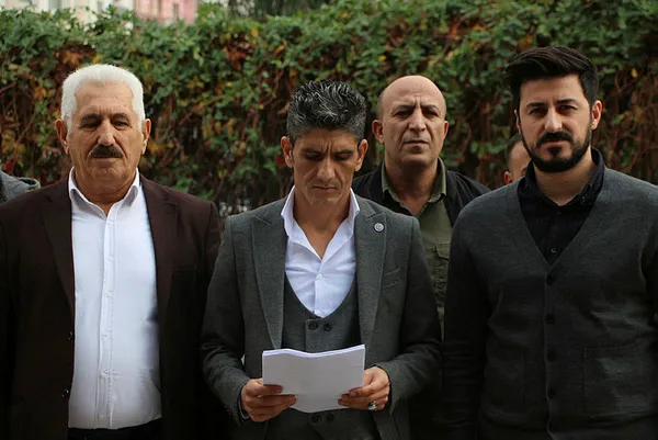 HDP’li Silopi Belediyesinin işten çıkardığı 17 işçi işe iade davasını kazandı