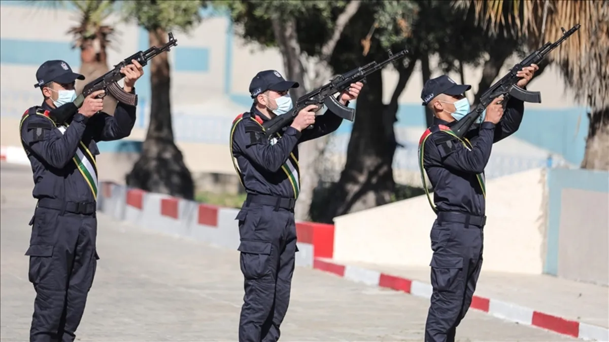 Hamas-İsrail ateşkesinin ardından Filistin polisi yeniden görev başında!