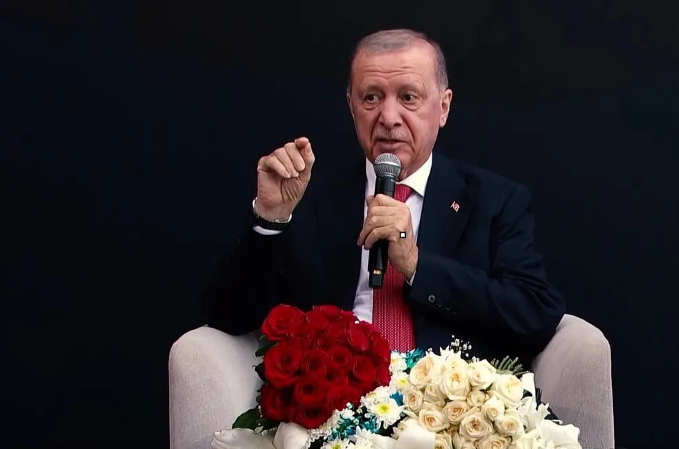 1789398336996.jpg Başkan Erdoğan gençlerle baş başa: “Terör belası bitti, hedef küresel ölçekte huzur” - 2