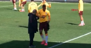 Fatih Terim ve Ryan Donk’tan koronavirüs tokalaşması!
