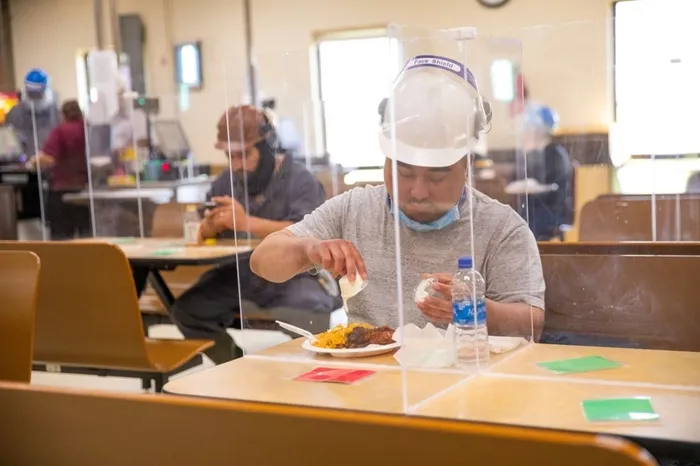 Koronavirüs salgınında umut veren gelişme: Son 5 haftadır düşüşte! Nedeni aşılar mı? - 10