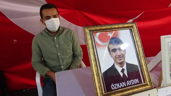 evlat-nobetindeki-baba-pkk-hem-cigerimizi-yakti-hem-de-ormanlarimizi-atese-verdi-1628511482531.jpg Evlat nöbetindeki baba: ‘PKK hem ciğerimizi yaktı, hem de ormanlarımızı ateşe verdi’ - 2