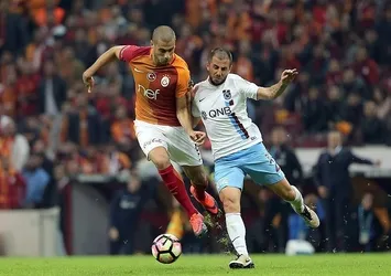 Galatasaraylı Eren Derdiyok'tan örnek davranış