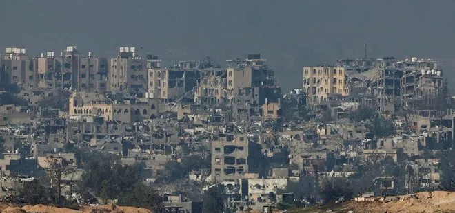 Katil İsrail Gazze’yi yıkıyor! Evleri hedef aldı onlarca Filistinliyi öldürdü