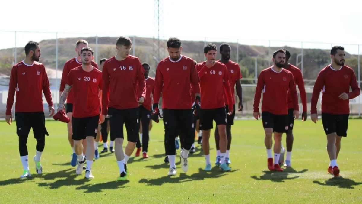 Sivasspor Fenerbahçe maçının hazırlıklarına başladı