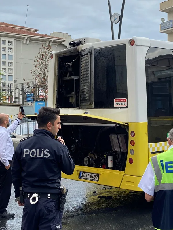 Bu kez adres Gaziosmanpaşa! İETT otobüsünde yangın çıktı