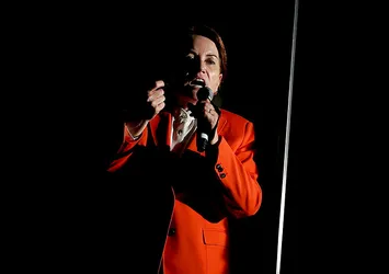 Meral Akşener’e şarkı tepkisi!