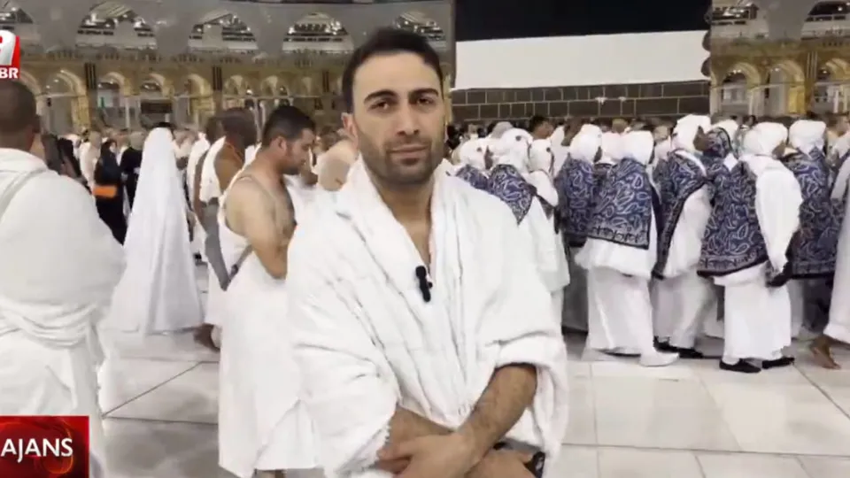 A Haber kutsal topraklarda! 2 yıl sonra ilk hac kafilesi Mekke’de | Hacı adayları Kabe'de