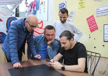 Dolandırıcıya unutulmaz ders! Tuzağa düşürmek isterken avlandı fotoğrafları WhatsApp'tan gönderdi