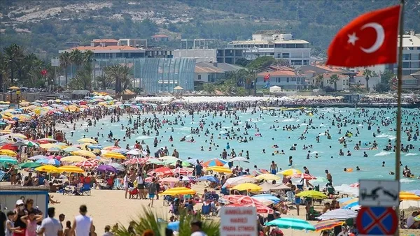 Turizm bölgelerinde bayram coşkusu! Otellere 600 bin misafir bekleniyor - 3