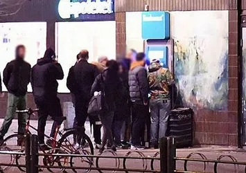 İsveç’te bankamatikler para saçtı