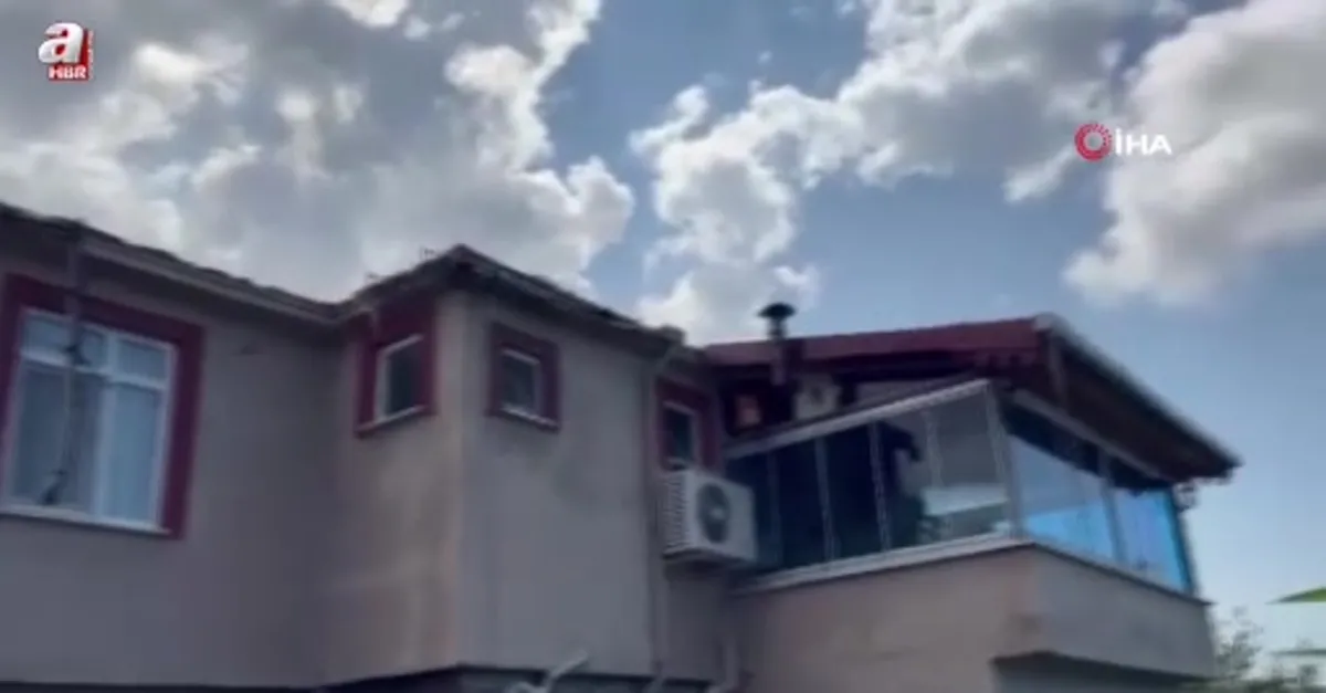 Rize’de çatı yangını korkuttu