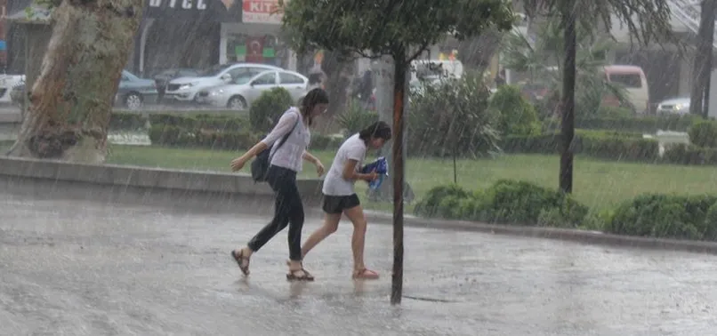 Hava sıcaklıkları azalıyor, yağış geliyor