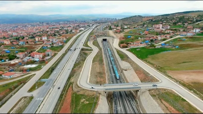 İstanbul-Sivas hızlı tren hattı | Bakan Uraloğlu rakamları açıkladı! 1 ayda 55 bin yolcu - 1