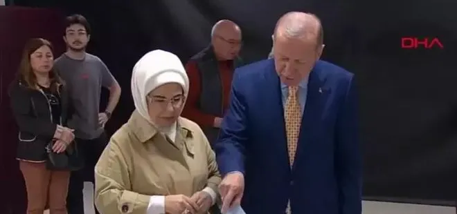 Başkan Erdoğan İstanbul Saffet Çebi Ortaokulu’nda oyunu kullandı: Yeni bir dönemin başlangıcı olacak