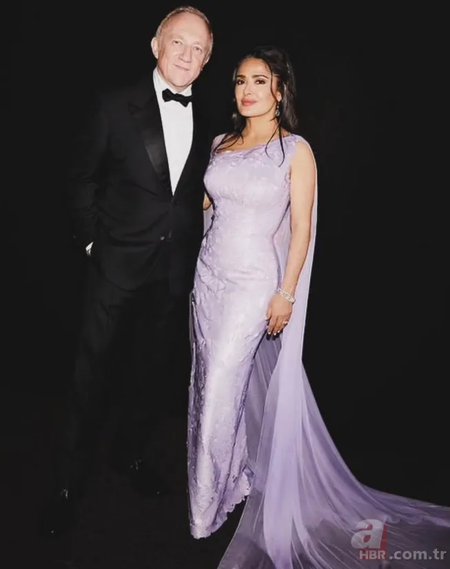 20'liklere taş çıkarıyor: 58 yaşındaki Salma Hayek'in gençlik sırrı bakın neymiş! 3