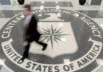 CIA silahları karaborsada satılmış!