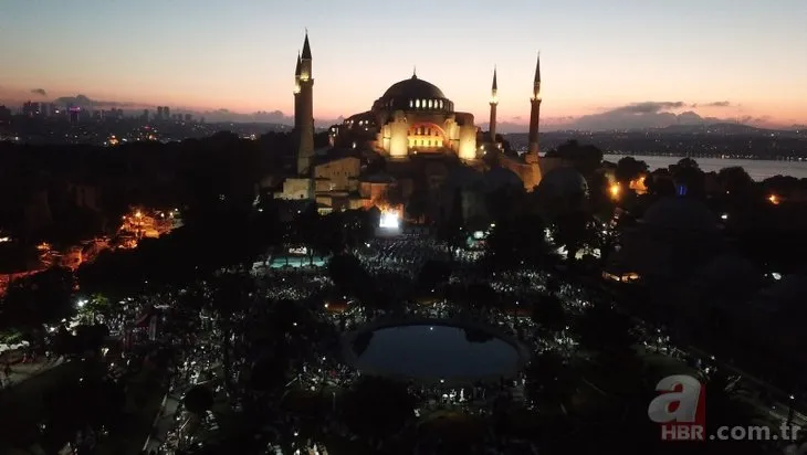 86 yıl sonra ilk bayram namazı! Ayasofya Camii'nde tarihi anlar!