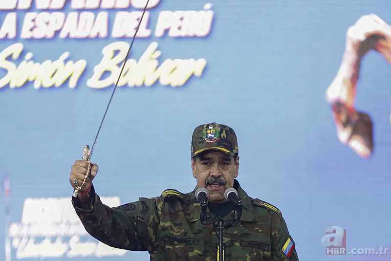Venezuela'da gövde gösterisi! Maduro kılıcıyla sokaklara indi 5