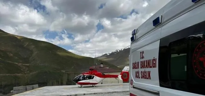 Van’da göğüs ağrısı olan hasta için ambulans helikopter havalandı