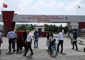 Cezaevlerinden tahliyeler başlıyor
