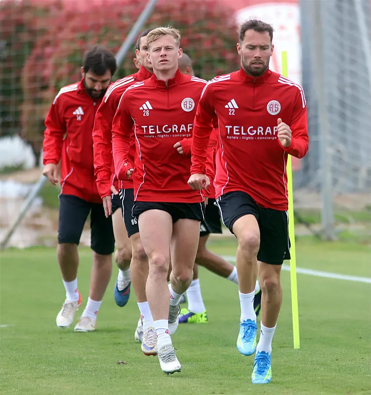 Beşiktaş Antalyaspor maçı! Sergen Yalçın'ın tek hedefi 3 puan - 1