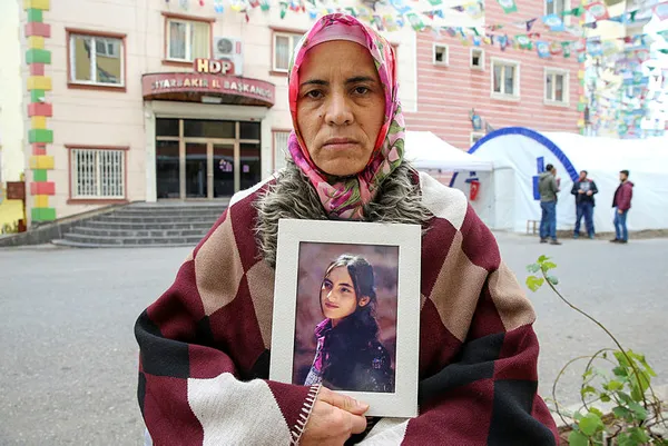 Son dakika: Diyarbakır’daki evlat nöbetinde 100. gün! Anne ve babalardan flaş açıklamalar...