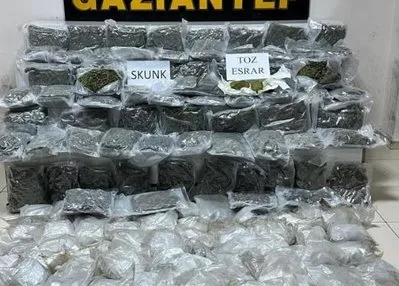 Gaziantep’te 123 kilo skunk ve metamfetamin ele geçirildi