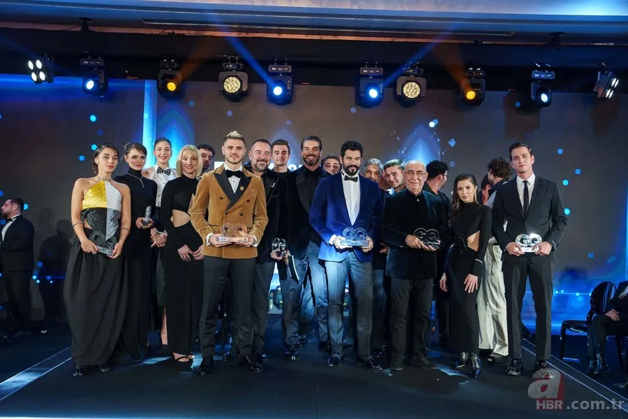 GQ Türkiye Men Of The Year’da şıklık yarışı! Sahneye damga vurdular 1