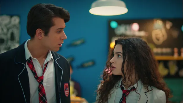 atv Canlı İzle HD | atv Dizileri ve Programları Canlı Yayın Kesintisiz Tıkla İzle | atv Yayın Akışı