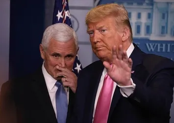 Trump ve yardımcısına koronavirüs şoku!