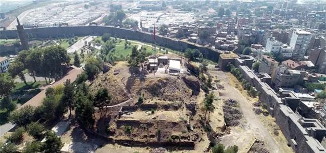 Diyarbakır’ın kalbi olan Amida Höyük’teki kazılarda 1800 yıllık kalorifer sistemi bulundu