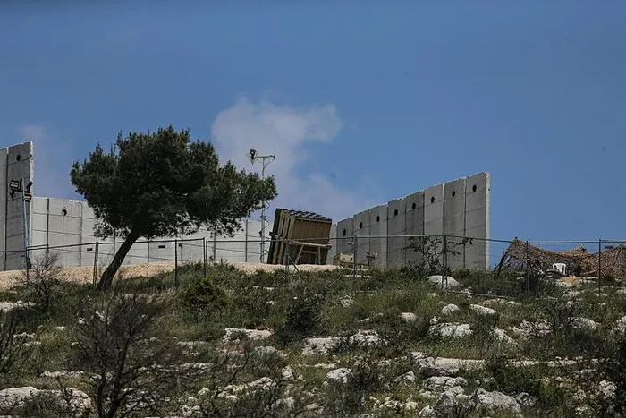 Terör devleti İsrail’in Demir Kubbe sistemi görüntülendi! Gazze Şeridi yakınlarında hazır şekilde bekletiliyor