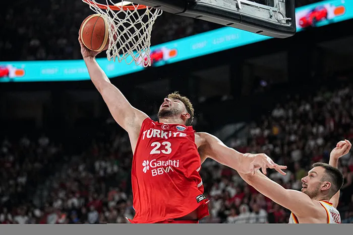 12-dev-adam-ceyrek-final-maci-bugun-saat-kacta-turkiye-polonya-basketbol-maci-hangi-kanalda-yayinlanacak-1757407954247.jpg A Haber Foto Arşiv