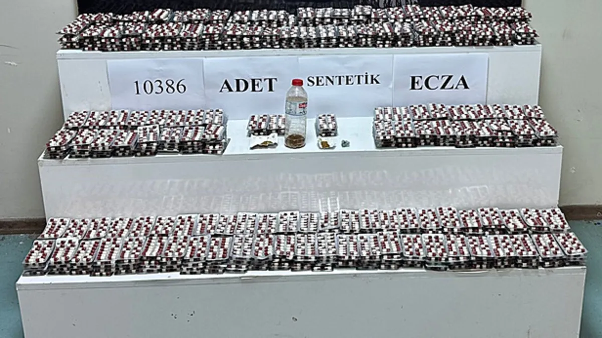 Adana'da binlerce uyuşturucu ile yakalandılar! Pes dedirten savunma: Satmıyoruz