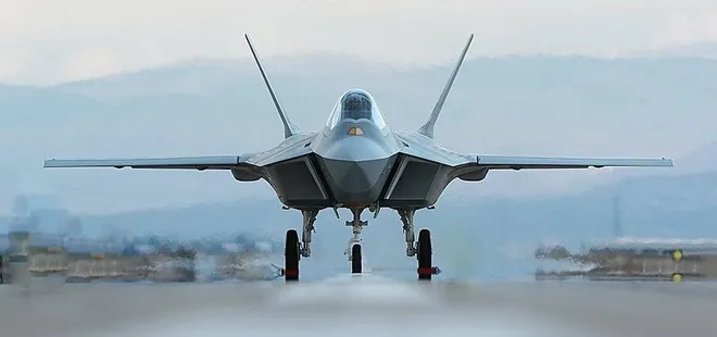 Yunanistan’da gündem hala KAAN! Günler geçti ama manşetlerden düşmedi... Yunan bakandan geride kaldık itirafı