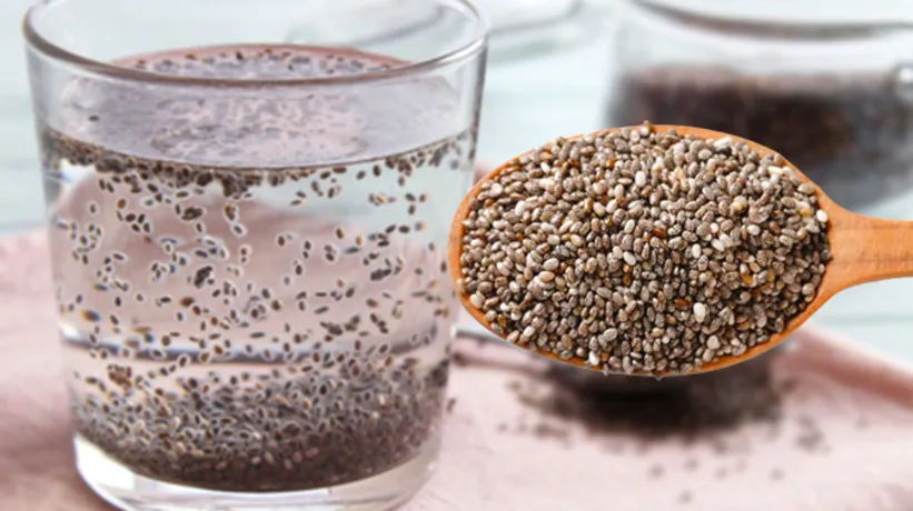 1 bardak suda 10 dakika bekletin! Sabahları içince karında yağ kalmıyor