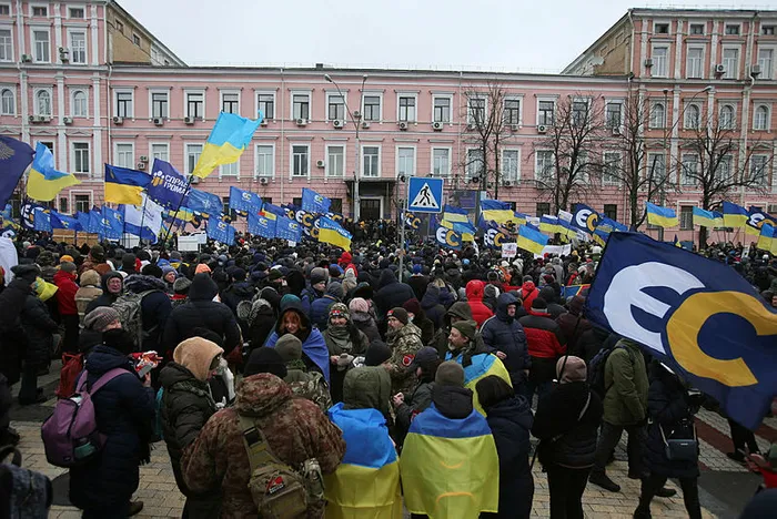 Ukrayna eski Devlet Başkanı Petro Poroşenko için karar! 35 milyon doları getir serbest kal