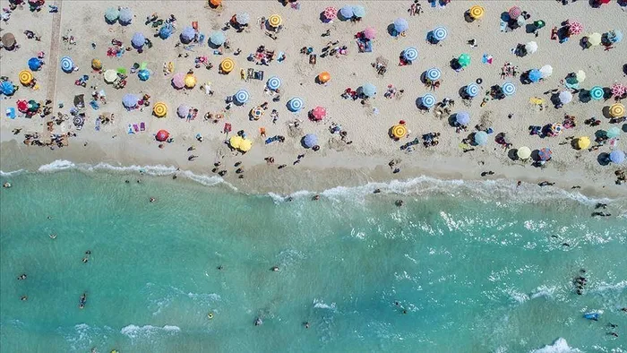 ticaret-bakanligindan-tatil-rezervasyonu-yaptiracak-vatandaslara-uyari-1721717234790.jpeg Ticaret Bakanlığından tatil rezervasyonu yaptıracak vatandaşlara uyarı - 1