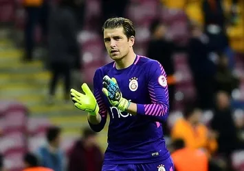 Muslera'nın yerine Carrasso