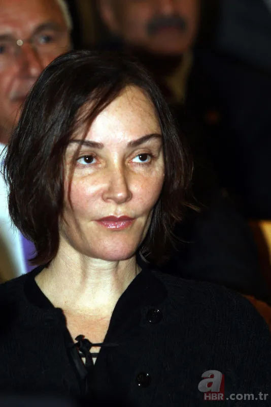 Deniz Baykal'ın kızı Aslı Baykal fondaş medyayı sert sözlerle eleştirdi: Tarafsız değiller 9