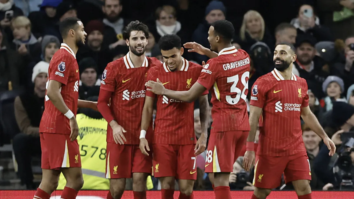 Premier Lig'de 9 gollü gece: Liverpool Tottenham'ı mağlup etti
