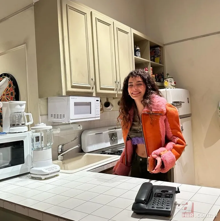 Hercai'nin Reyyan'ı Ebru Şahin bakın aslen nereliymiş! Cedi Osman'ın biricik eşinin memleketi meğer... 5