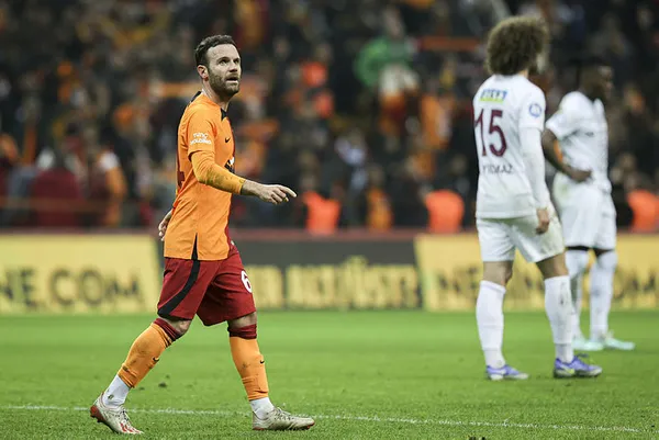galatasaraydan-hataya-farkli-tarife-galatasaray-4-0-hatayspor-mac-sonucu-1673636786804.jpg Galatasaray'dan Hatay'a farklı tarife! Galatasaray 4-0 Hatayspor (MAÇ SONUCU) - 6