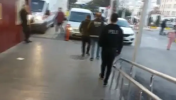 joker-cetesi-desifre-edildi-uyeleri-suclari-yontemleri-tek-tek-desifre-edildi-soru-cevap-basina-20-bin-tllik-t-1667544596399.jpg Joker çetesinin üyeleri, suçları, yöntemleri tek tek deşifre edildi! Soru cevap başına 20 bin TL’lik tarife - 4