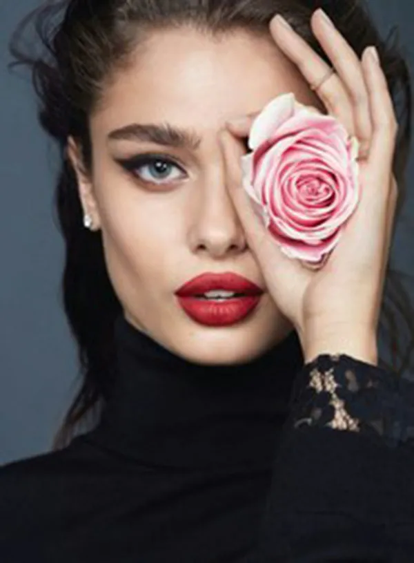 Fahriye Evcen'in pozu kopya çıktı! - 1