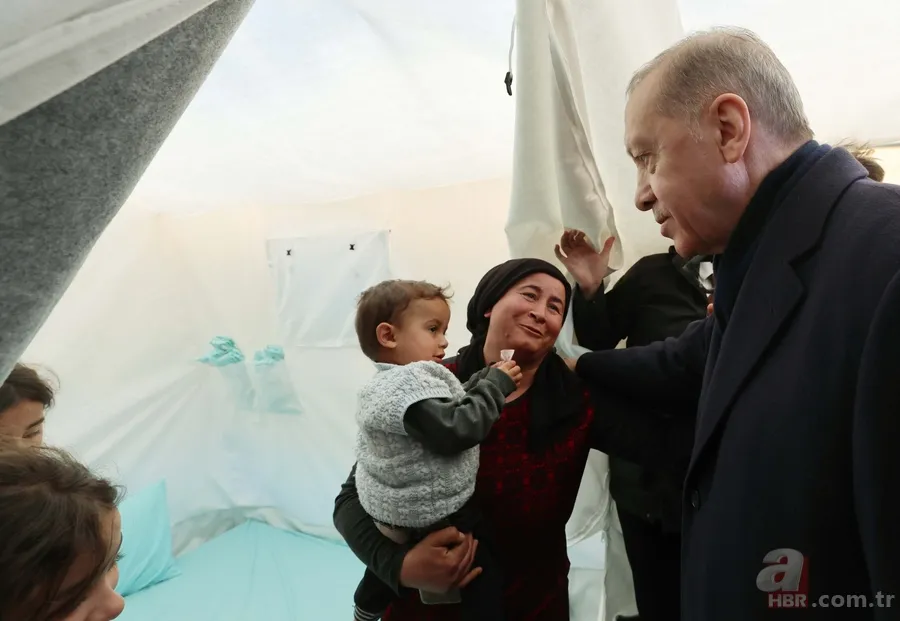 Depremzede vatandaştan Başkan Erdoğan'a duygulandıran sözler: "Ne kadar da musibet gelse sevmekten vazgeçmeyeceğiz" 18