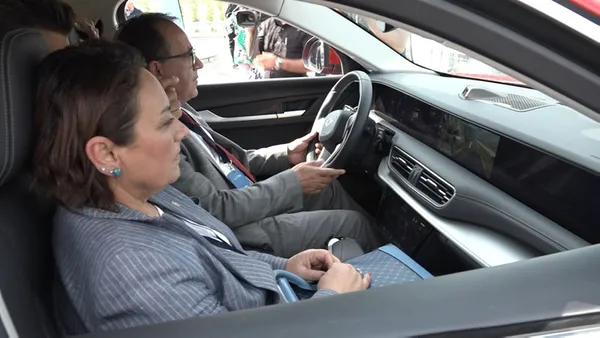 CHP’li vekiller Togg’a hayran kaldı: Gururla izliyoruz inşallah daha büyür