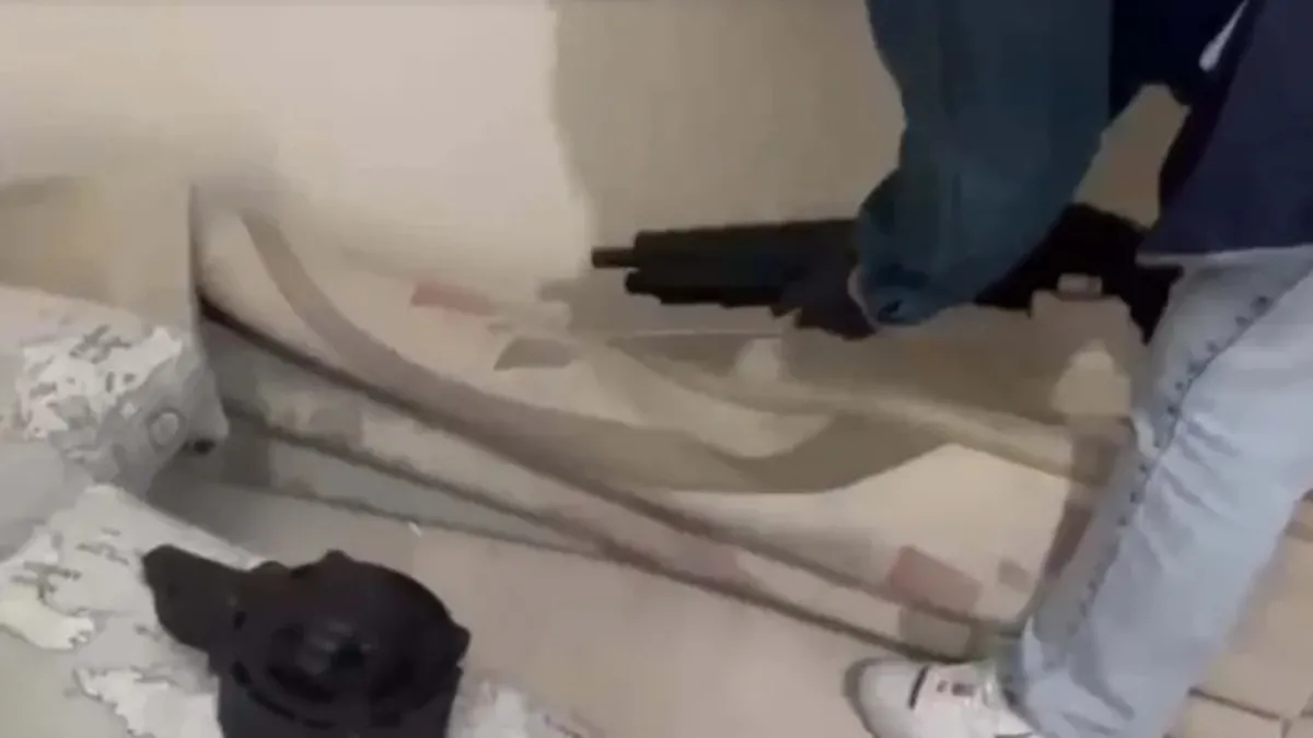 İzmir'de 3 aylık takiple yakalanan 18 zehir taciri tutuklandı