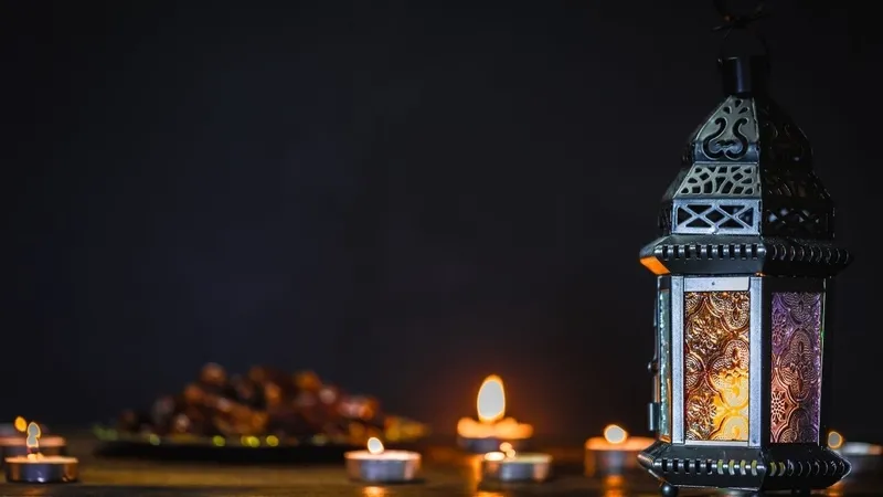 yarin-kandil-mi-berat-gecesi-ne-zaman-hangi-tarihte-1769939214015.jpg Üç aylar, Müslümanlar için manevi yenilenme dönemi olarak kabul ediliyor. (A Haber Foto Arşiv)